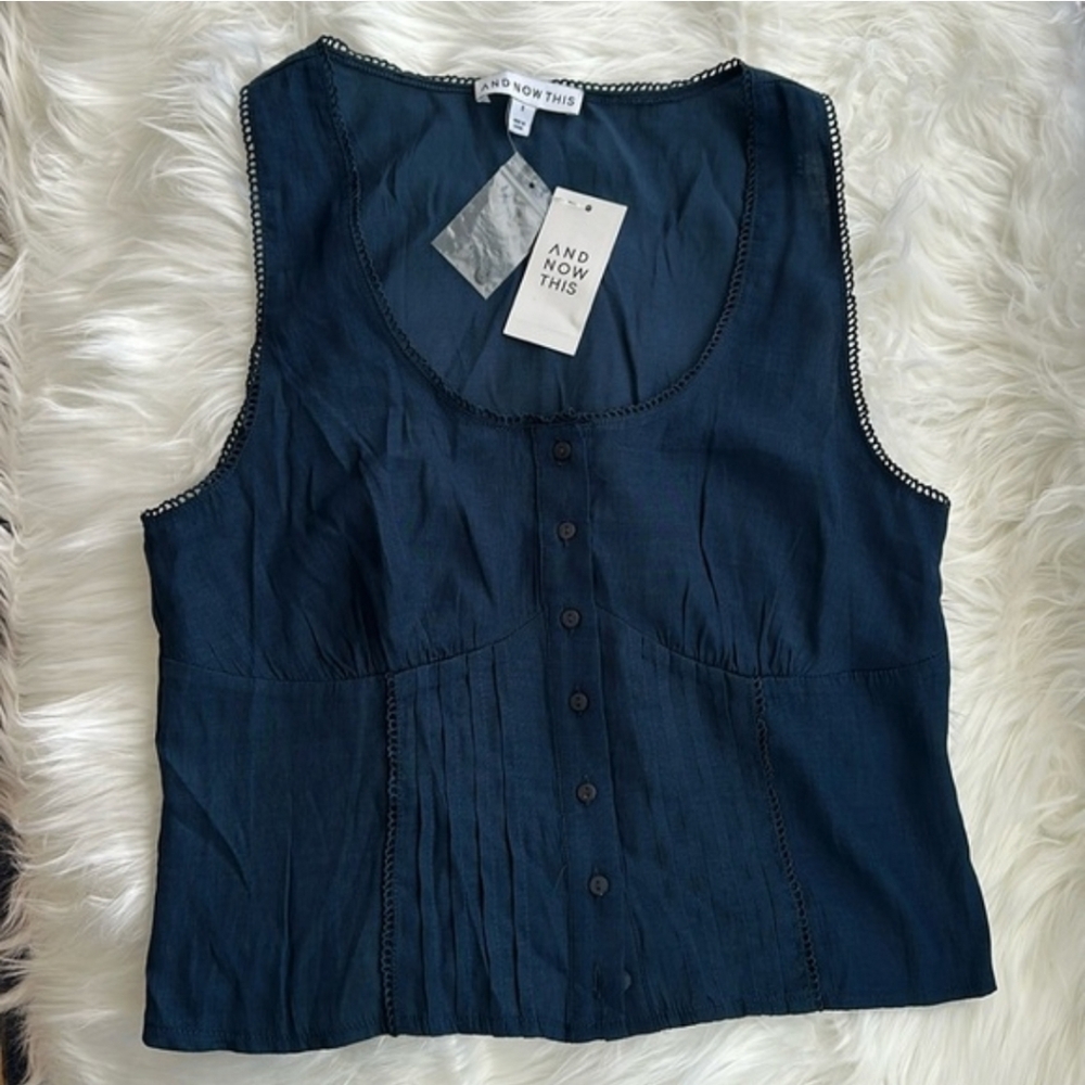 NWT Women's AND NOW THIS Sleeveless V-neck Top Size Small
